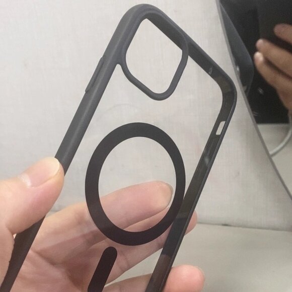 Cream iPhone16 Case - Picture 1 of 2